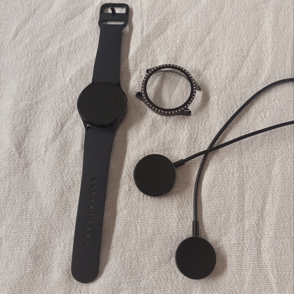 Galaxy watch 6, Samsung Smartwatch with two Chargers, and "gem"face protection